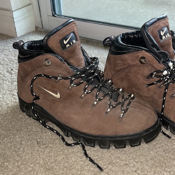 Vintage Nike Air Regains ACG Trail Hiking Boots Women’s 7.5 - Picture 2 of 7